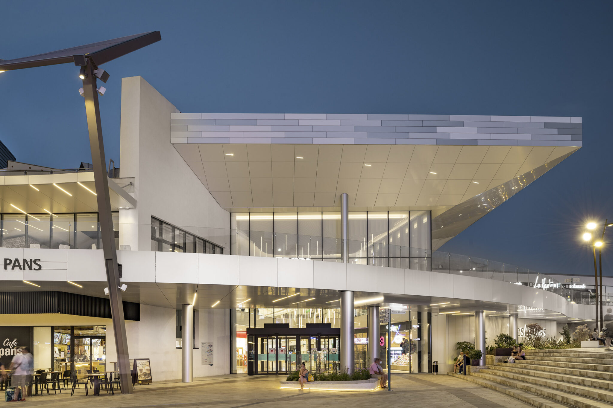 TRES AGUAS CENTRO COMERCIAL STACBOND