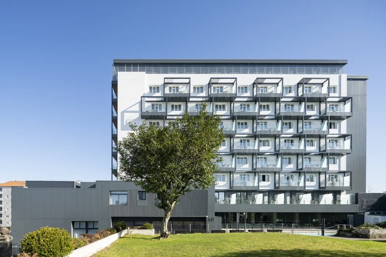 hotel-peregrino-panel-stacbond
