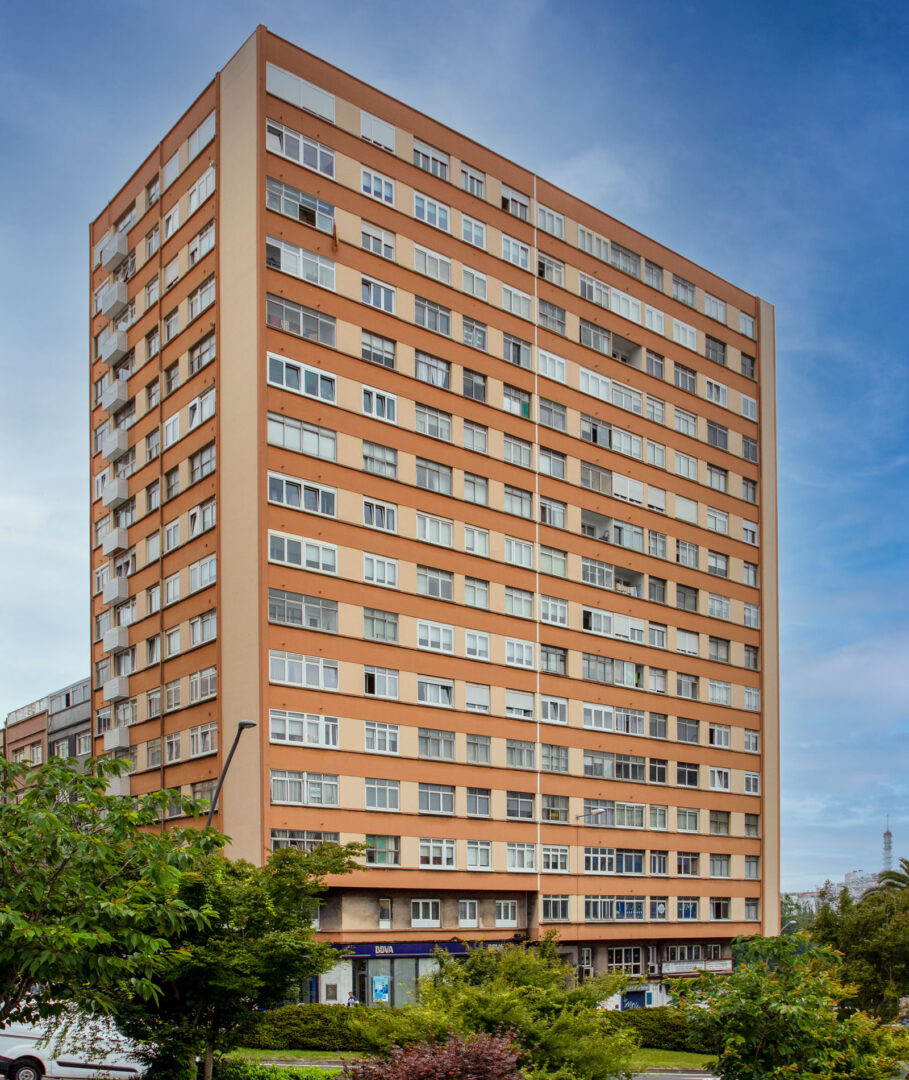 vivienda-ronda-outeiro-rehabilitacion-panel-composite